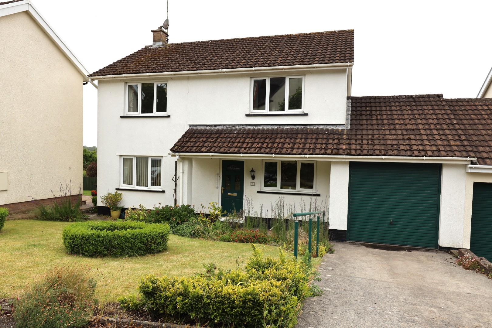 Hillside Drive, Cowbridge, Vale of Glamorgan, CF71 7EA